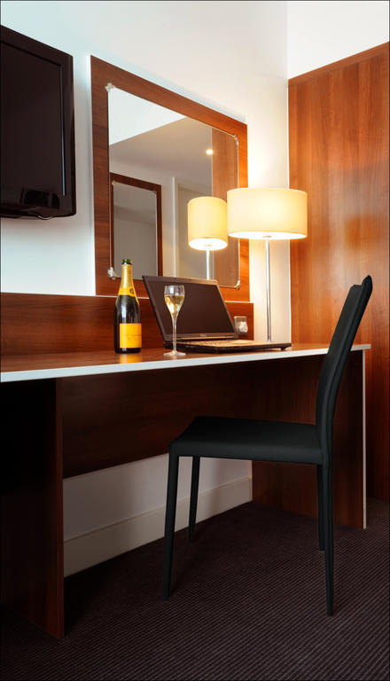 Heeton Concept - Centre Hotel